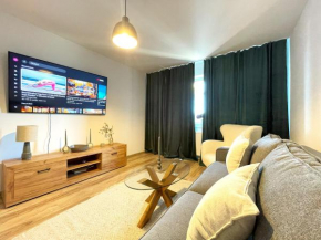 Skyline Retreat - Luxury Living